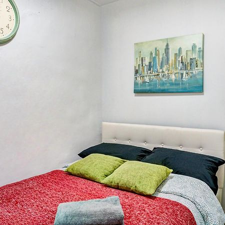 3 Bedroom Gorgeous Suit In Hells Kitchen New York Exterior foto