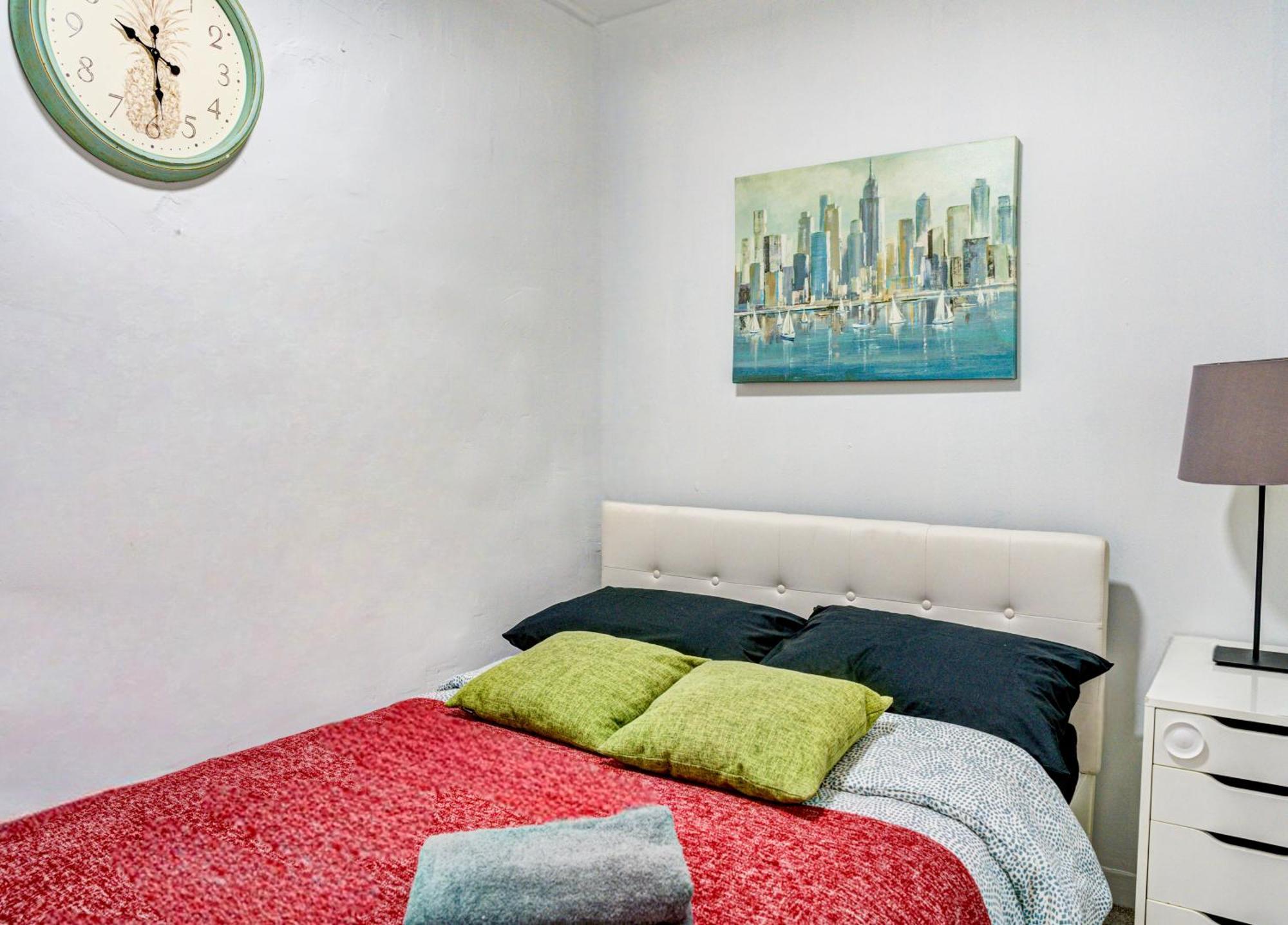 3 Bedroom Gorgeous Suit In Hells Kitchen New York Exterior foto